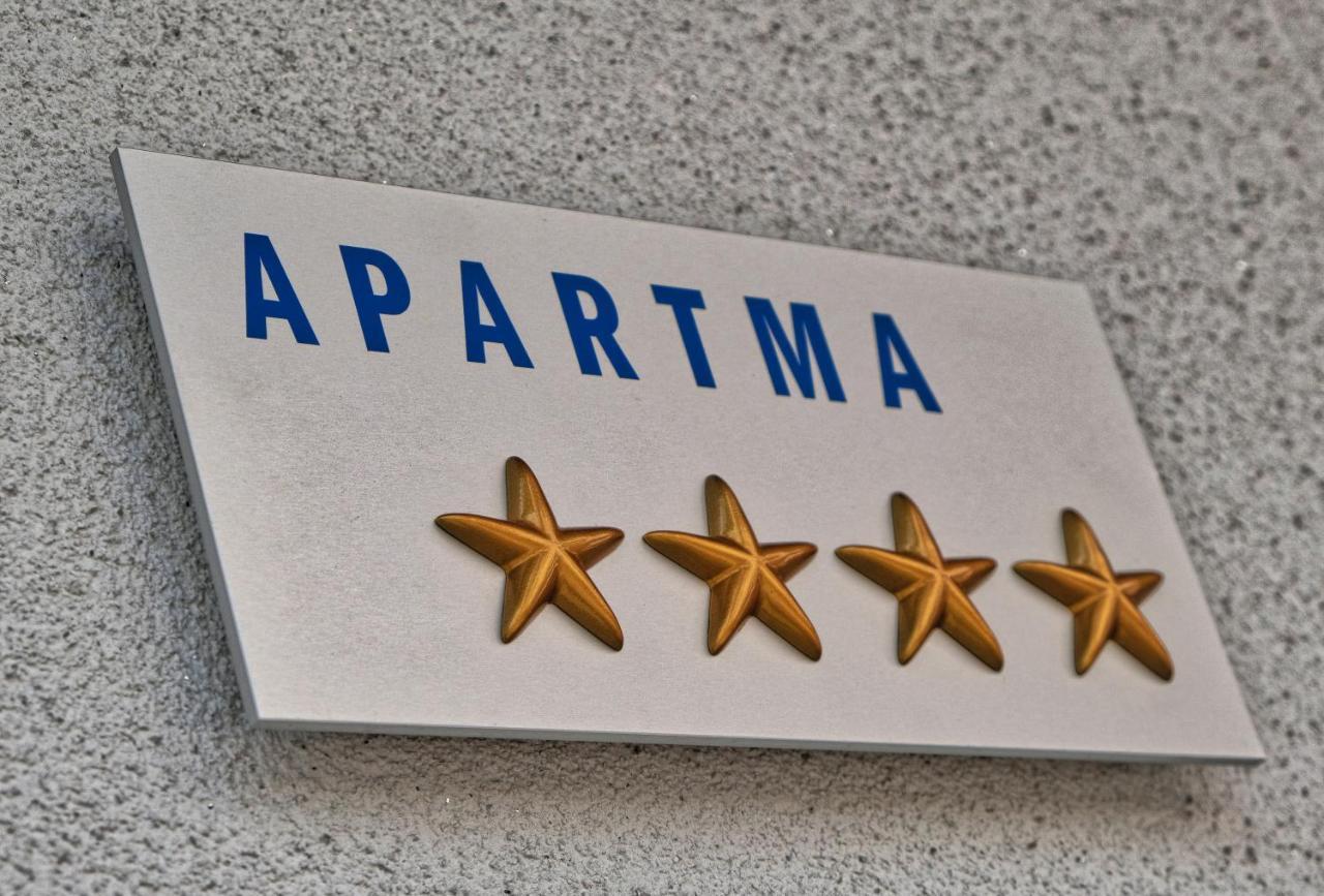 Auzlak Hisa, Apartments. Luče Buitenkant foto
