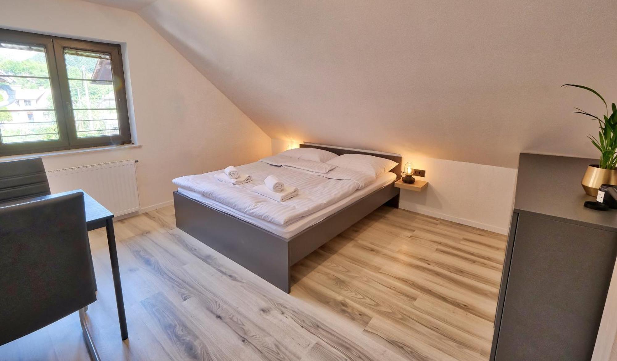 Auzlak Hisa, Apartments. Luče Kamer foto