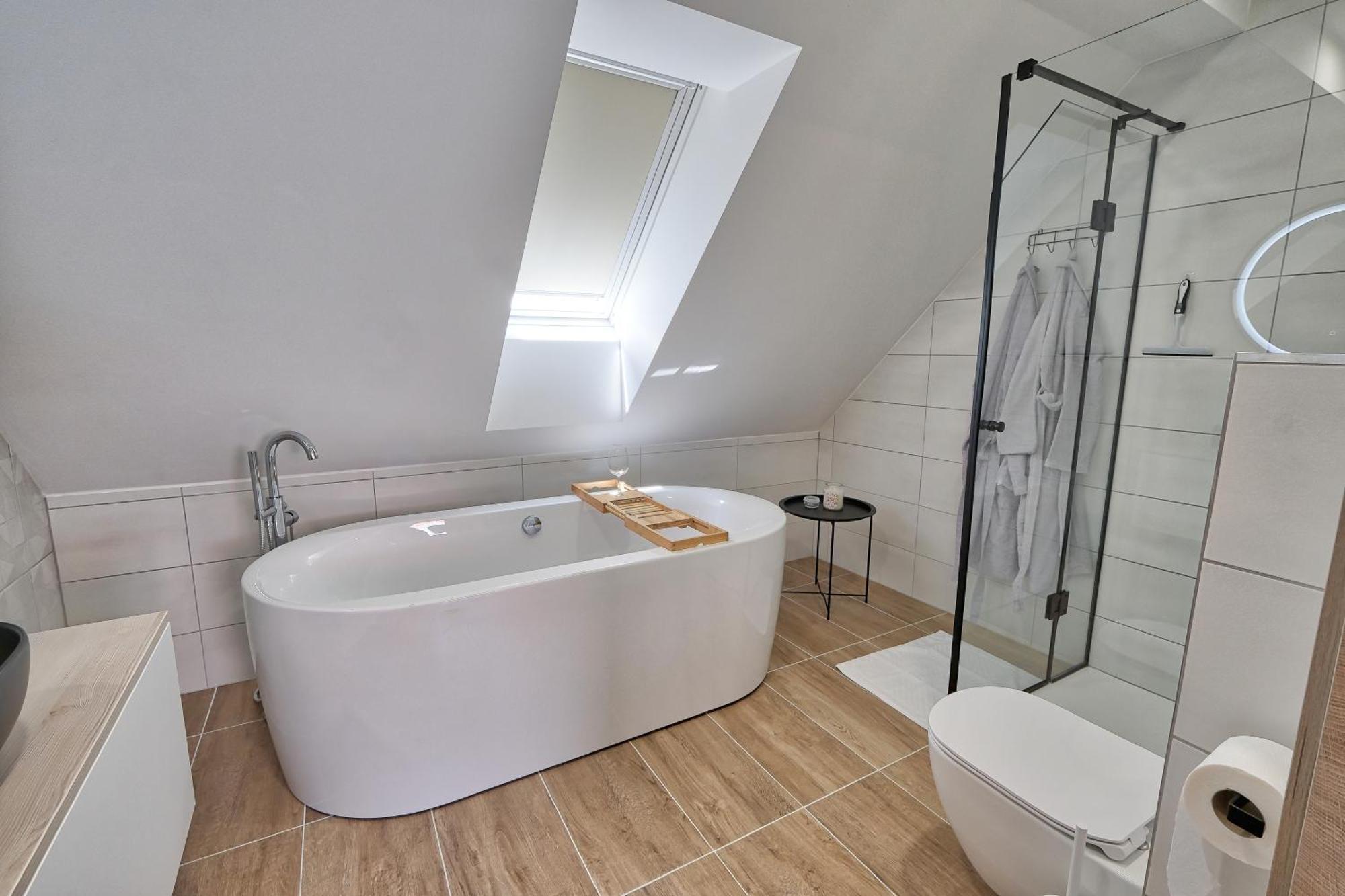 Auzlak Hisa, Apartments. Luče Kamer foto